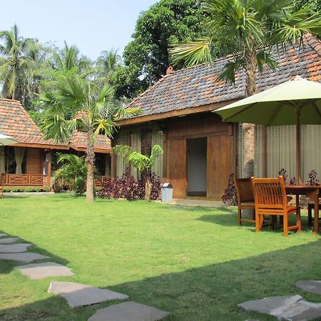 Cempaka Villa Magelang Extérieur photo