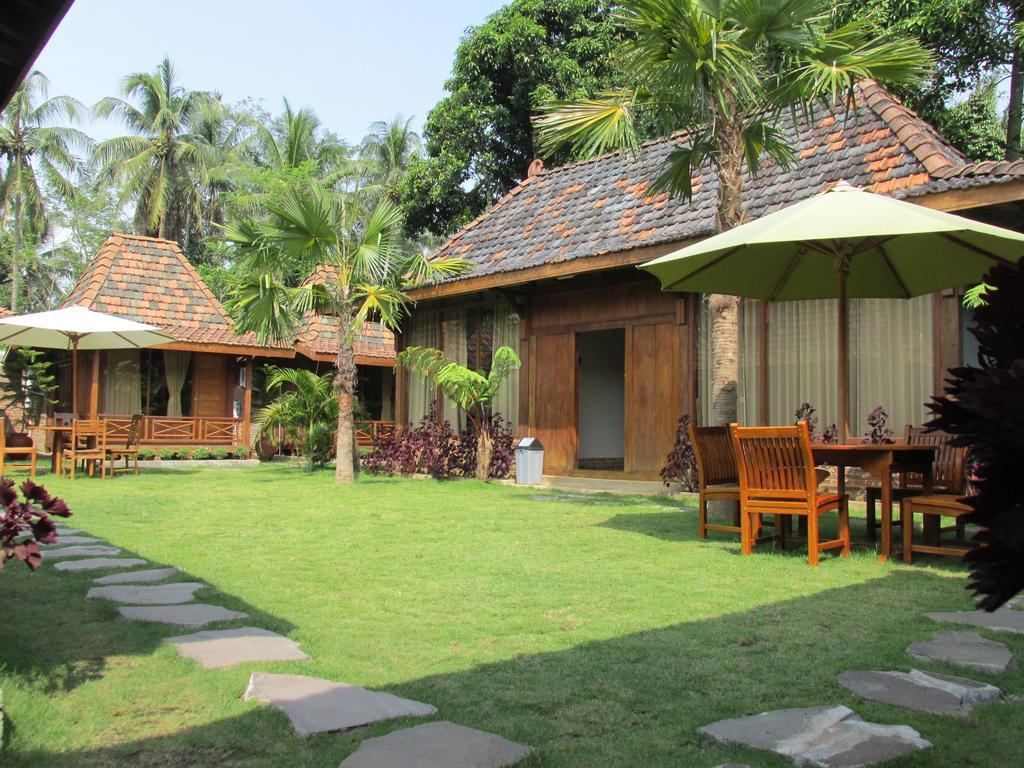 Cempaka Villa Magelang Extérieur photo