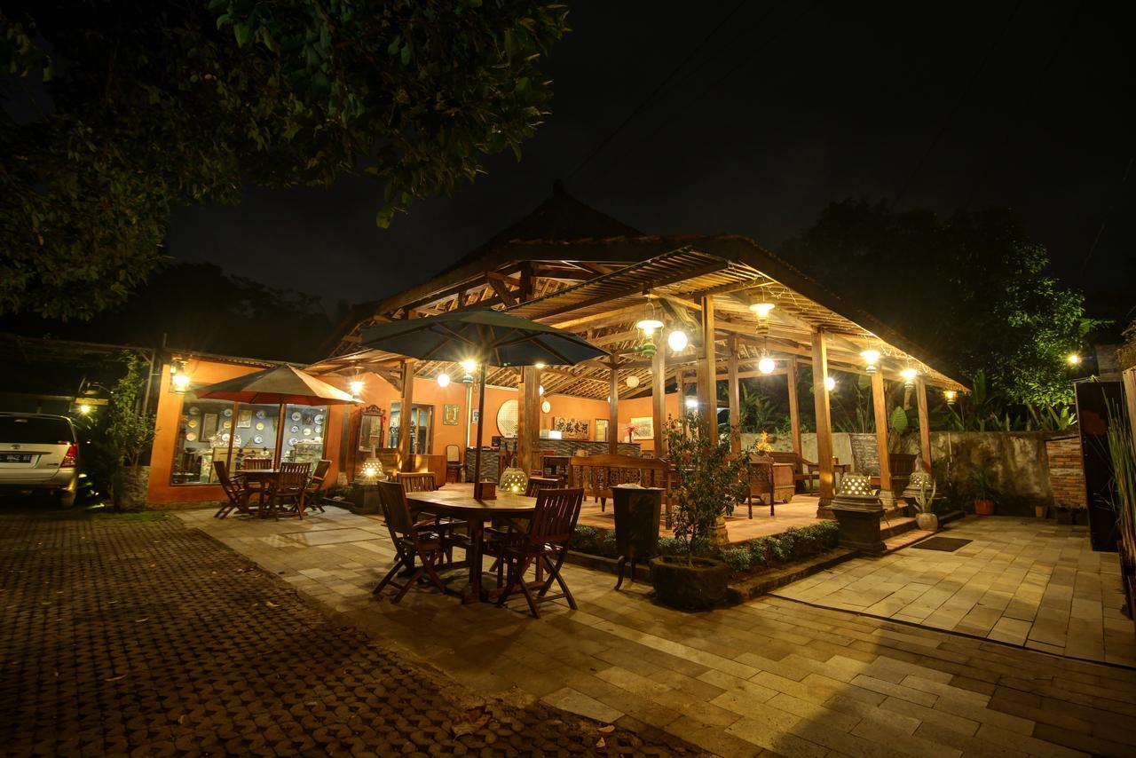 Cempaka Villa Magelang Extérieur photo