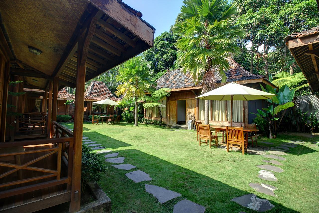 Cempaka Villa Magelang Extérieur photo