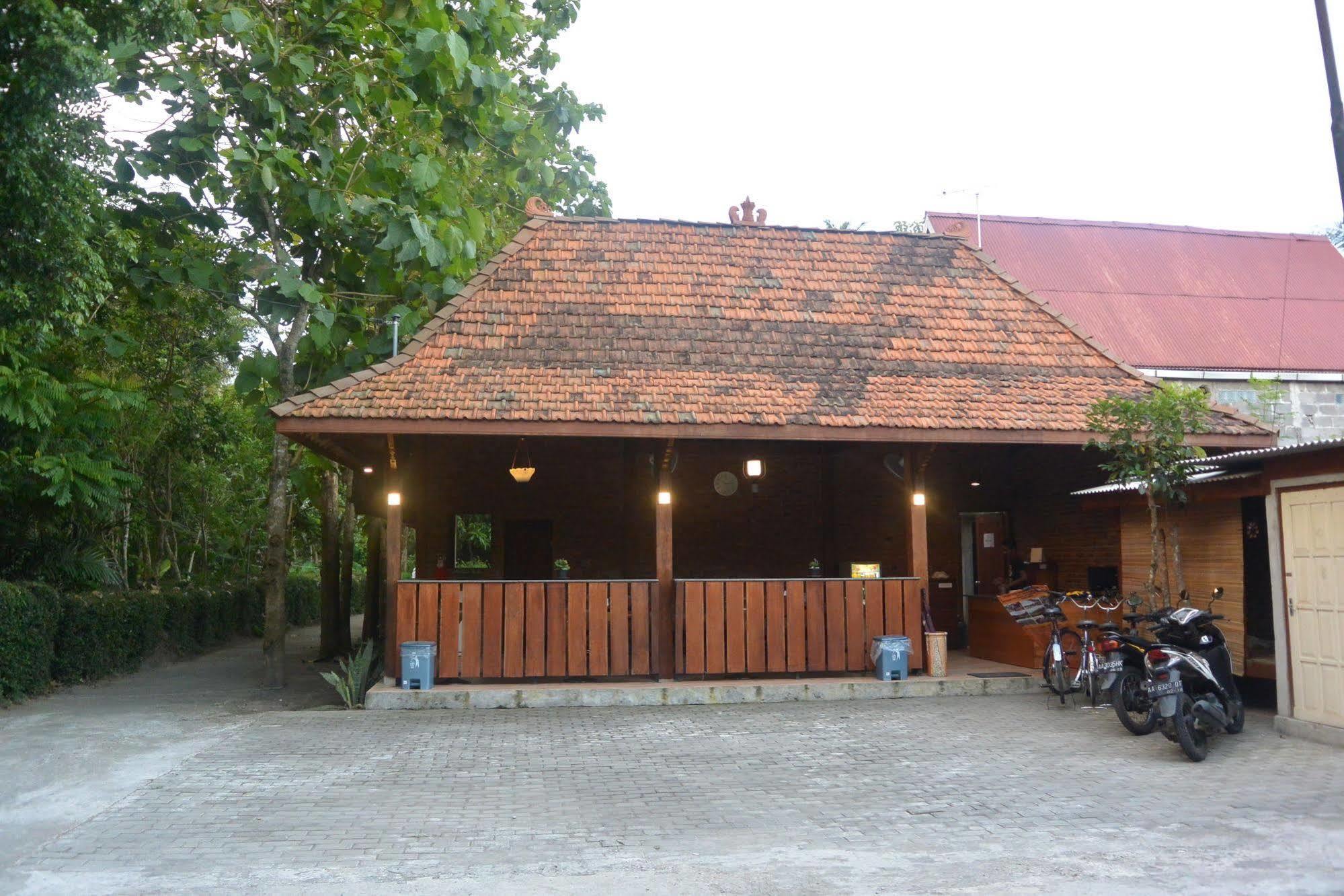 Cempaka Villa Magelang Extérieur photo