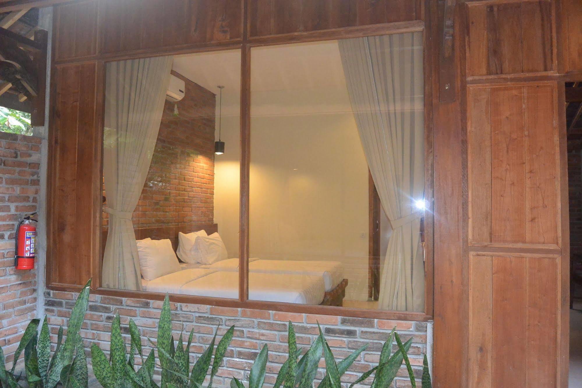 Cempaka Villa Magelang Extérieur photo