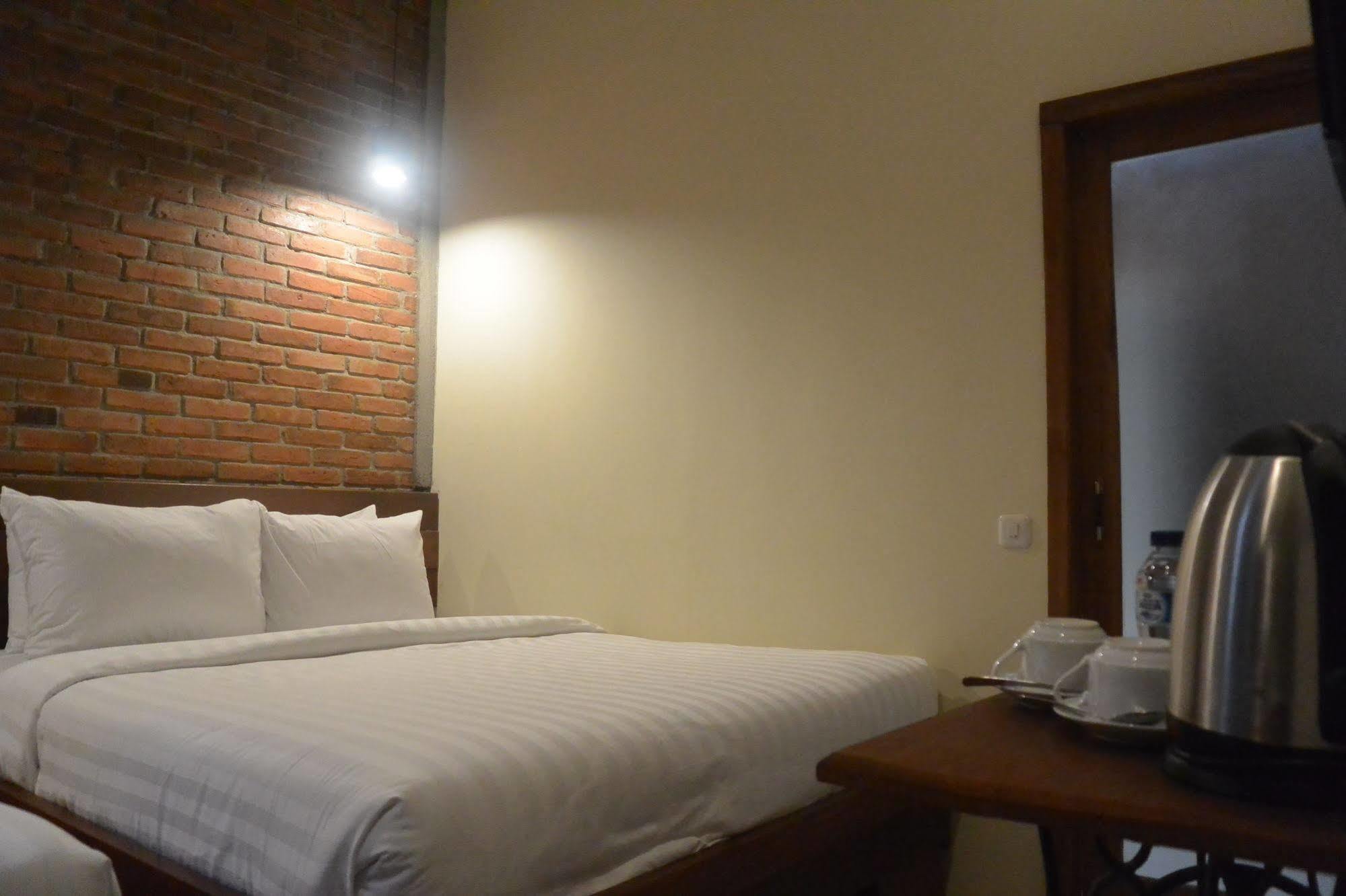Cempaka Villa Magelang Extérieur photo