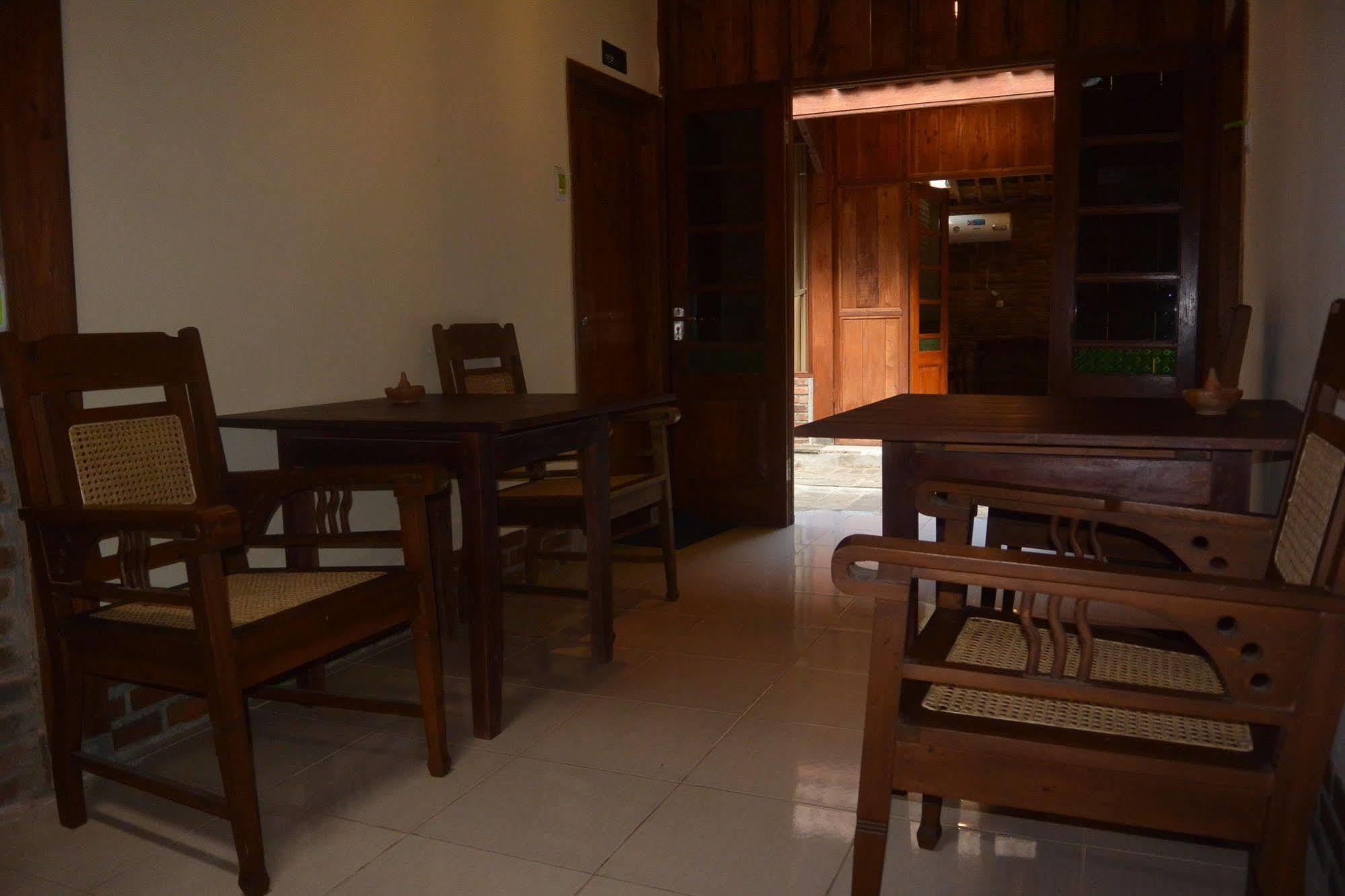 Cempaka Villa Magelang Extérieur photo