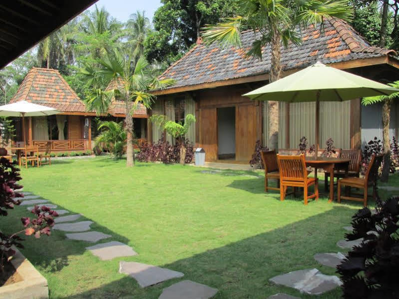 Cempaka Villa Magelang Extérieur photo